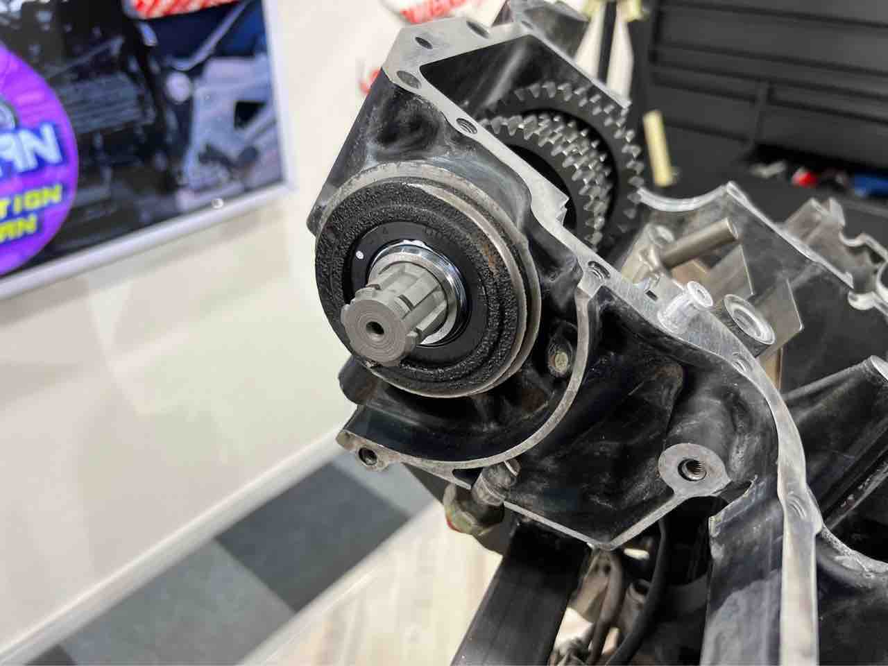 CBX400F Y様 クラッチハウジング異音修理 リビルドクラッチ