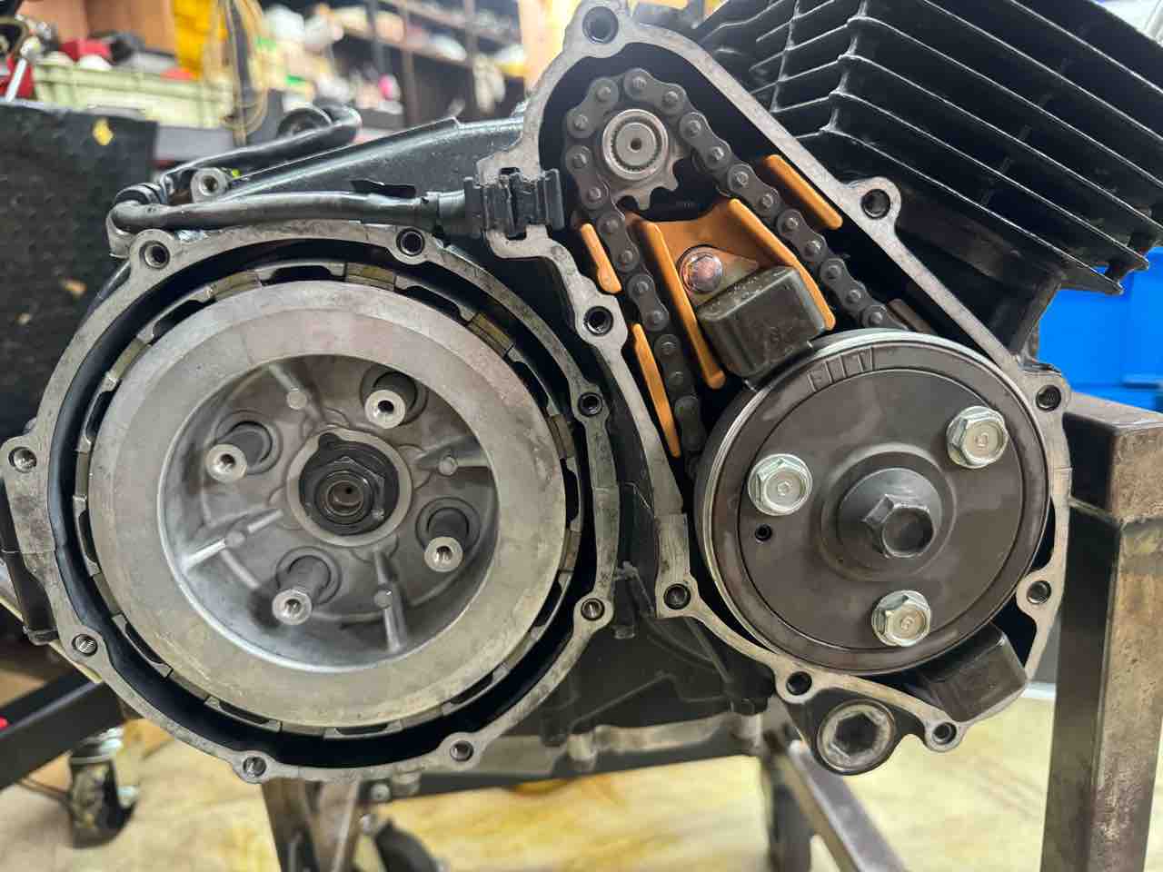 栃木県 S様 CBX400F クラッチハウジング リビルド 入れ替え 大変 栃木県 S様 CBX400F クラッチハウジング リビルド 入れ替え 大変