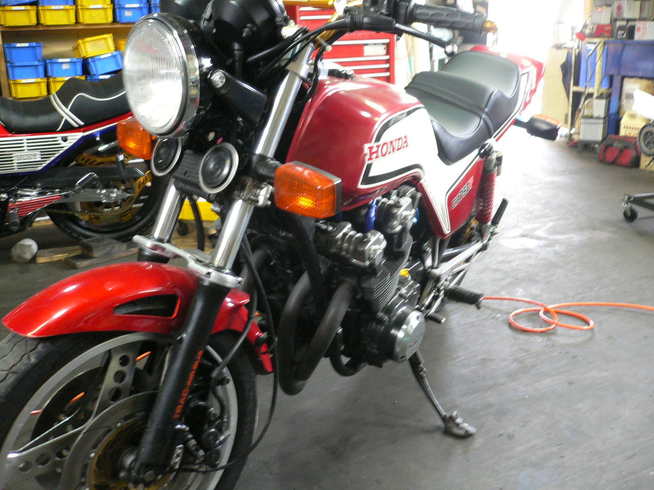 大阪府ｗ様 ｃｂ７５０ｆ Deep Fieldのスタッフblog