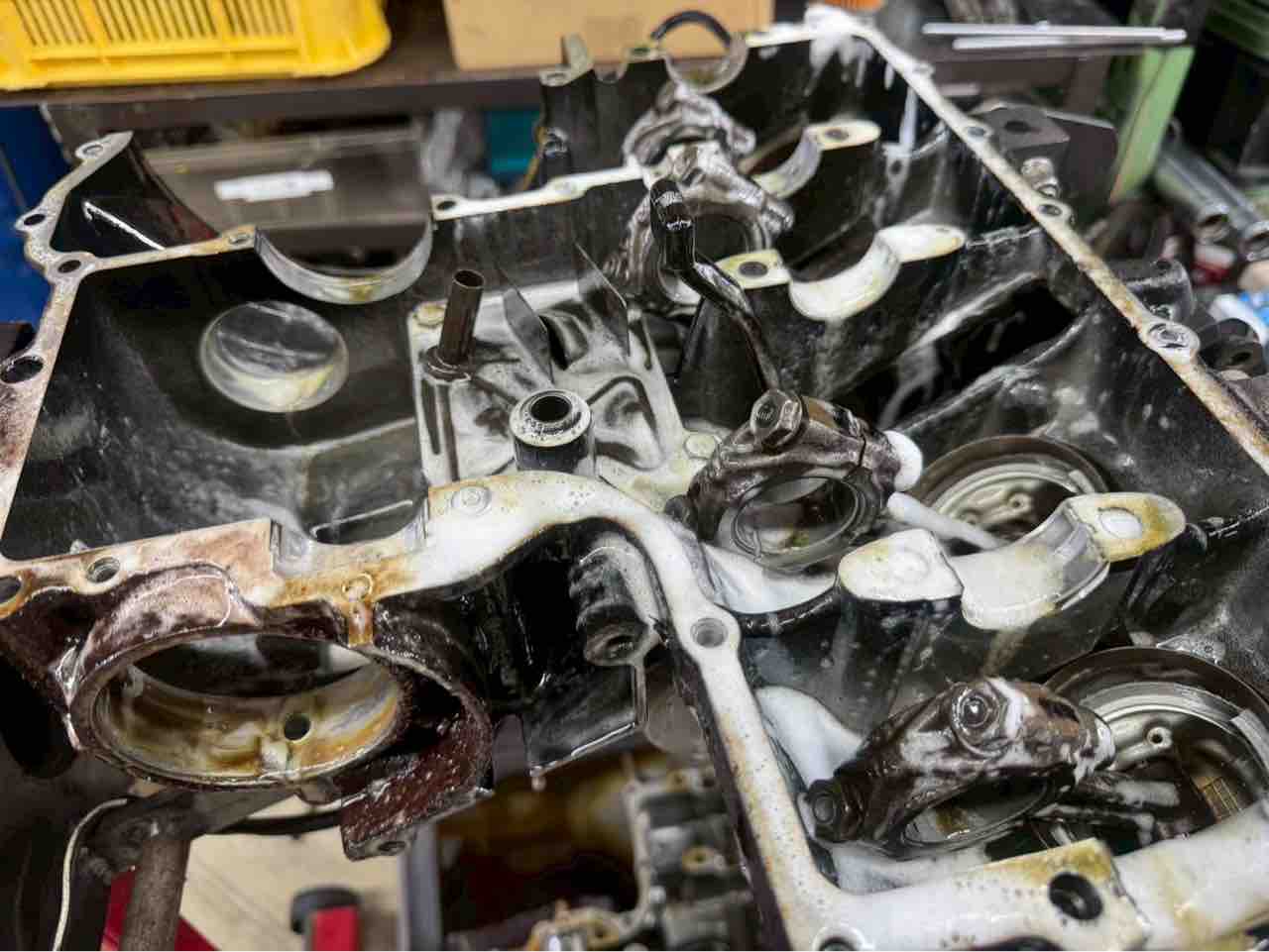 徳島県 O様 CBX400F クラッチハウジング交換 : Deep Fieldのスタッフblog