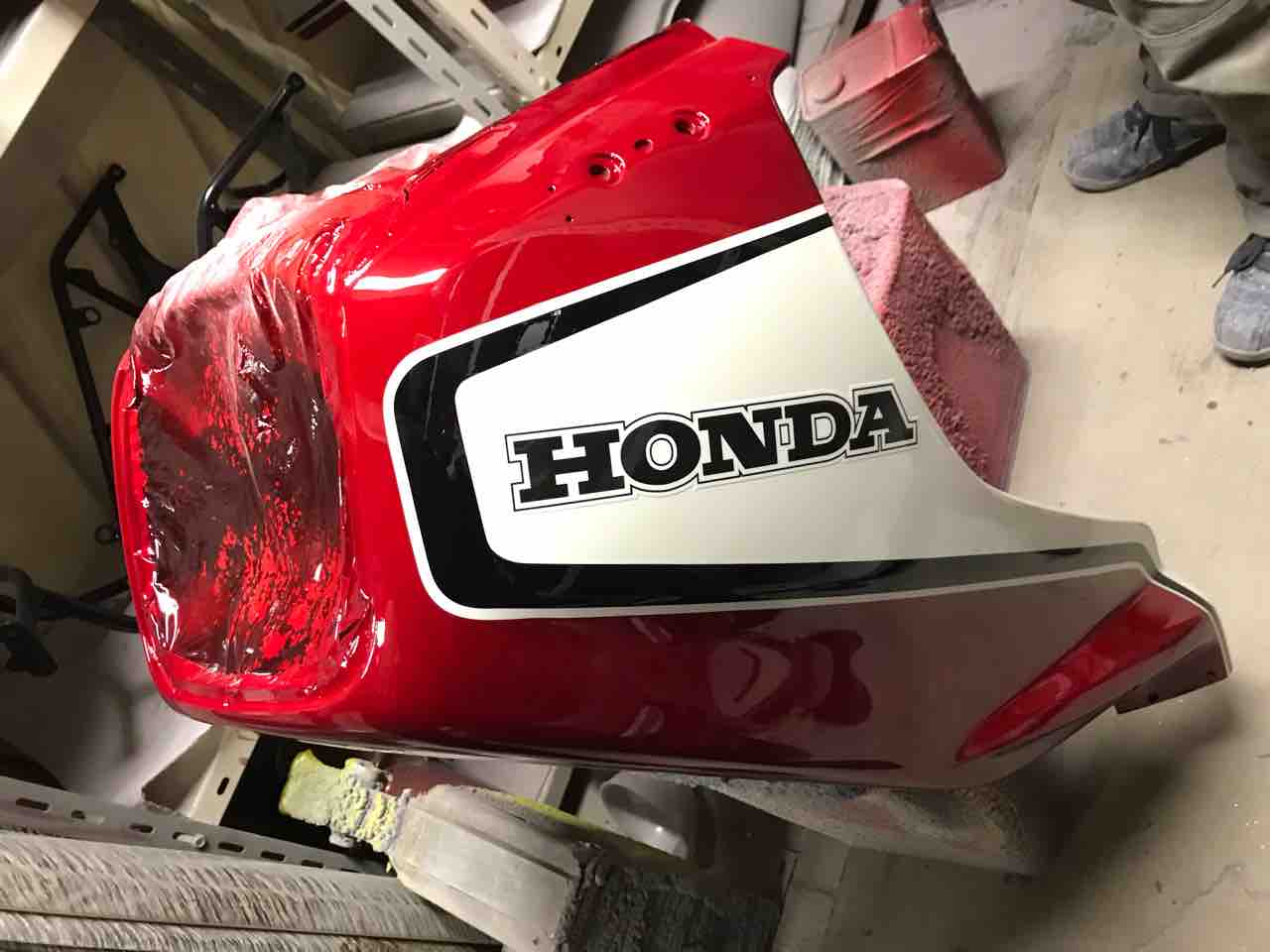 CB750F 外装一式ペイントまもなく完了です✨ : Deep Fieldのスタッフblog