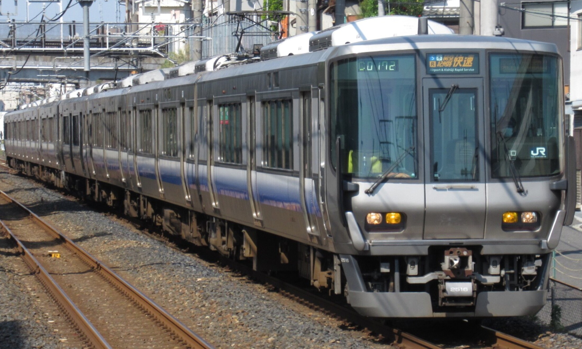 JR_West_223_Series(Hanwa_Line)
