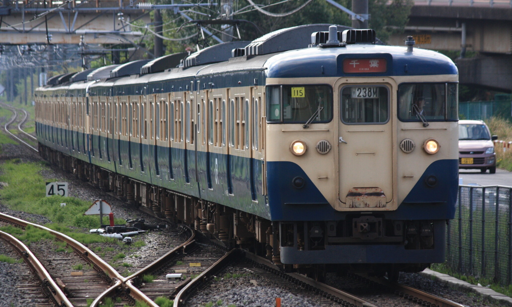 JR_East_113_Series(Sotobo_Line)