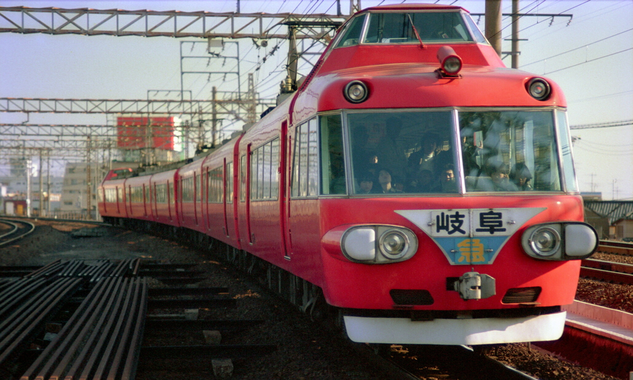 Meitetsu_7000_Series_Panorama_Car