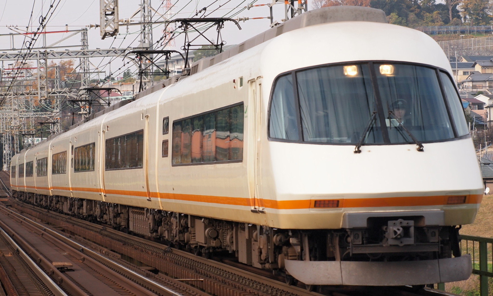 Kintetsu_21000_Series_Urbanliner