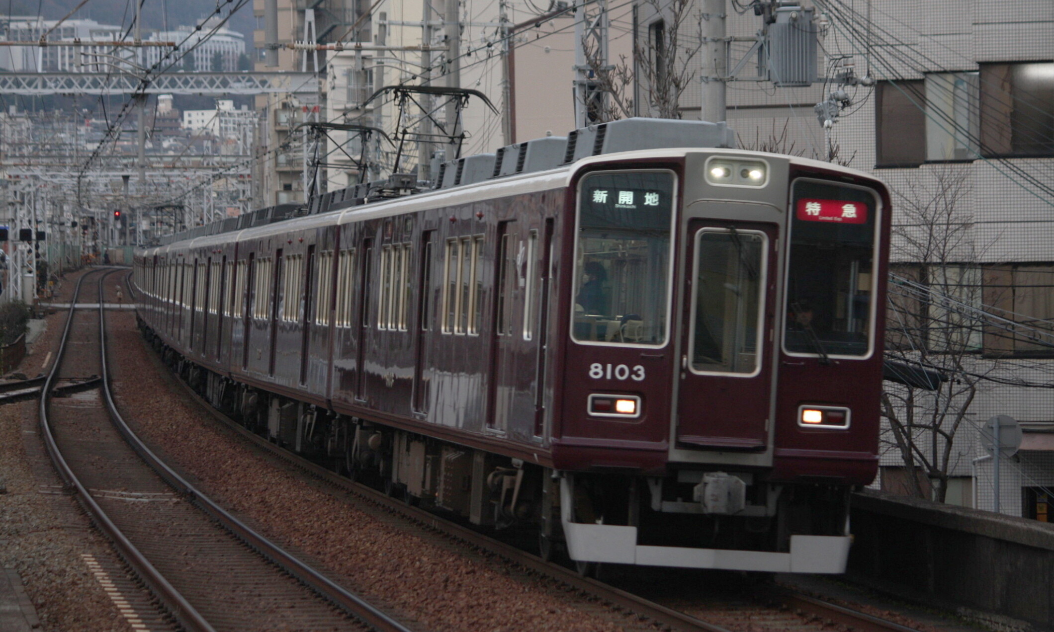 Hankyu_8000_Series