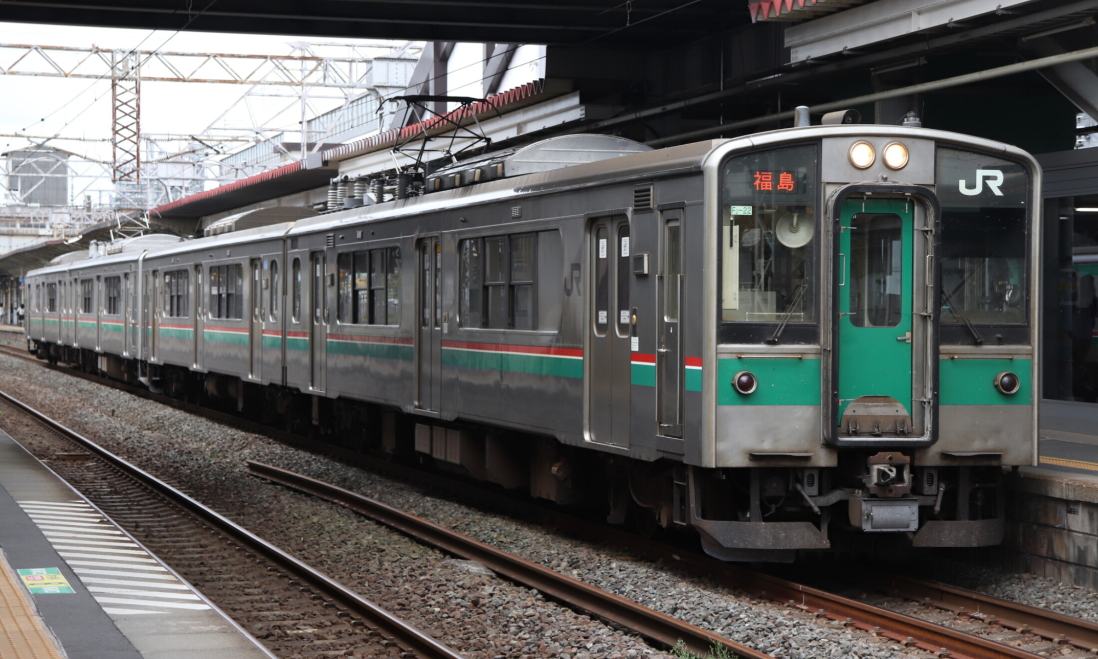 JR_East_701_Series(Tohoku_Line)