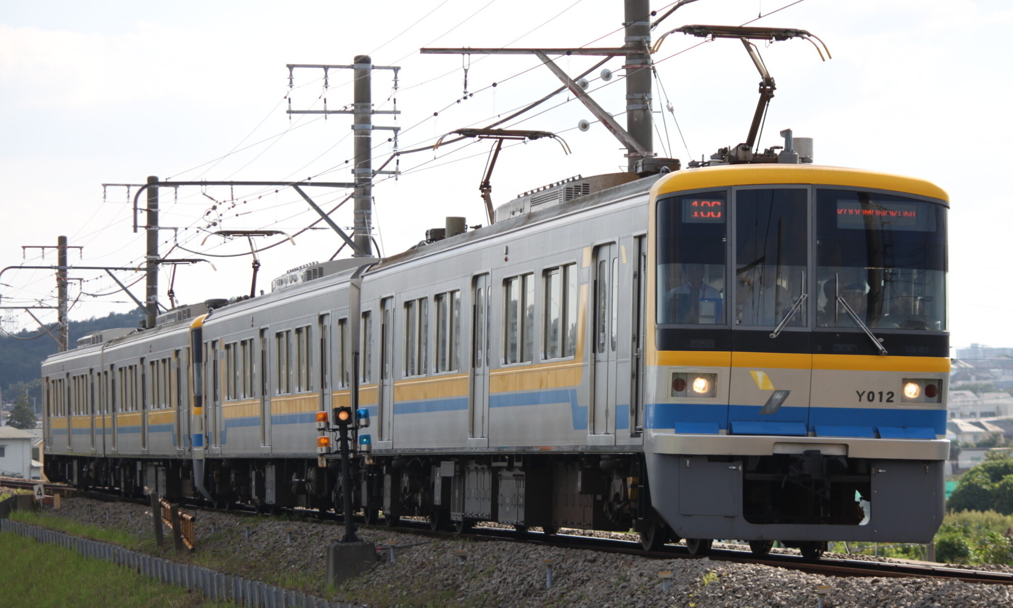 Yokohama_Minatomirai_Railway_Y000_Series