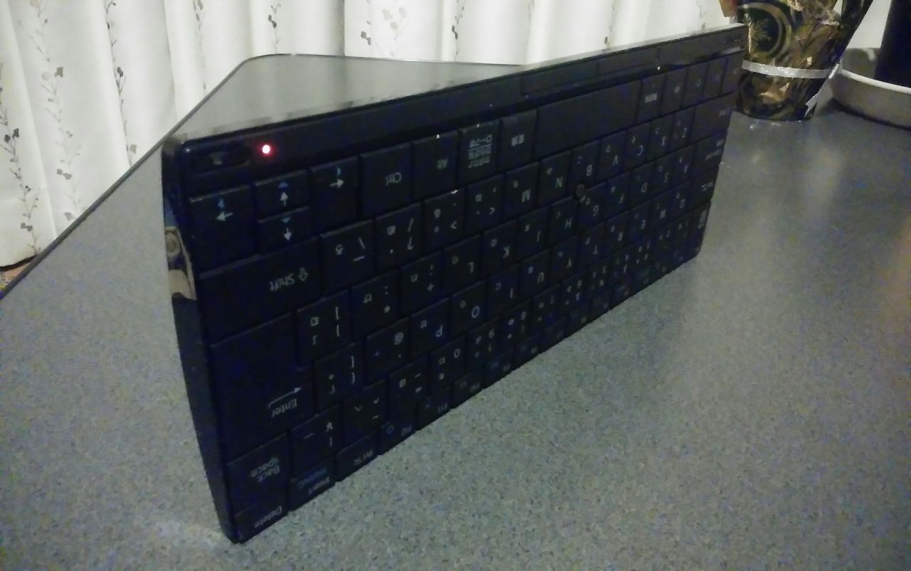 Bluetooth対応ワイヤレスキーボード「CECH-ZKB1JP」 : ☆るな Bluetooth対応ワイヤレスキーボード「CECH-ZKB1JP」 : ☆るな