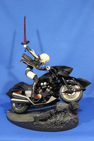 Gsc セイバー アルトリア ペンドラゴン オルタ キュイラッシェ ノワール でこぽん日記 其の弐
