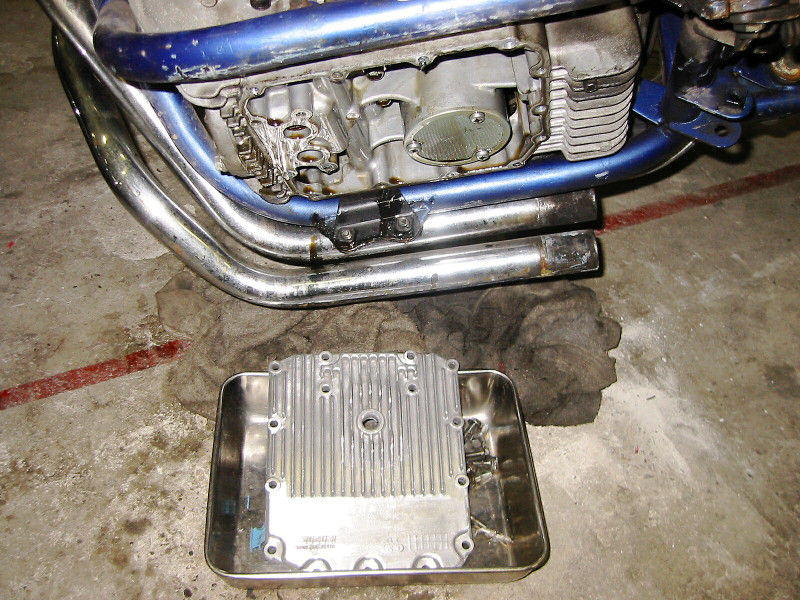 SUZUKI GSX250E オイルパン スズキ [Y-250325-1] SUZUKI GSX250E オイルパン スズキ