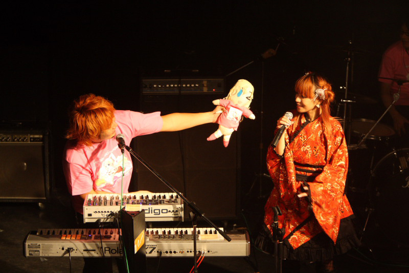 邦楽 split tears / fripSide nao 邦楽 split tears / fripSide nao Amazon.co.jp: split tears