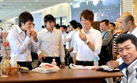 https://livedoor.blogimg.jp/dena2013/imgs/5/2/52084bfb.jpg