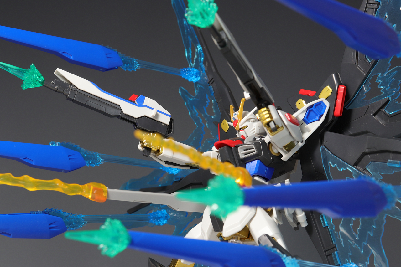 HGCE ストライクフリーダムガンダム 光の翼DXエディション
