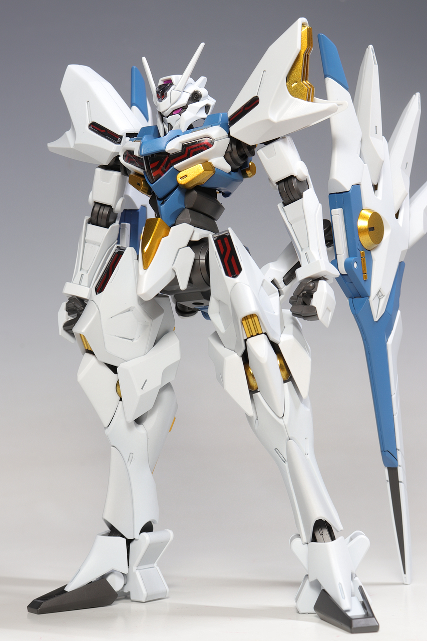HG 1/144 ガンダムナイオン 全塗装 完成品 グラデーション塗装 HG 1/144 ガンダムナイオン 全塗装 完成品 グラデーション塗装 HG