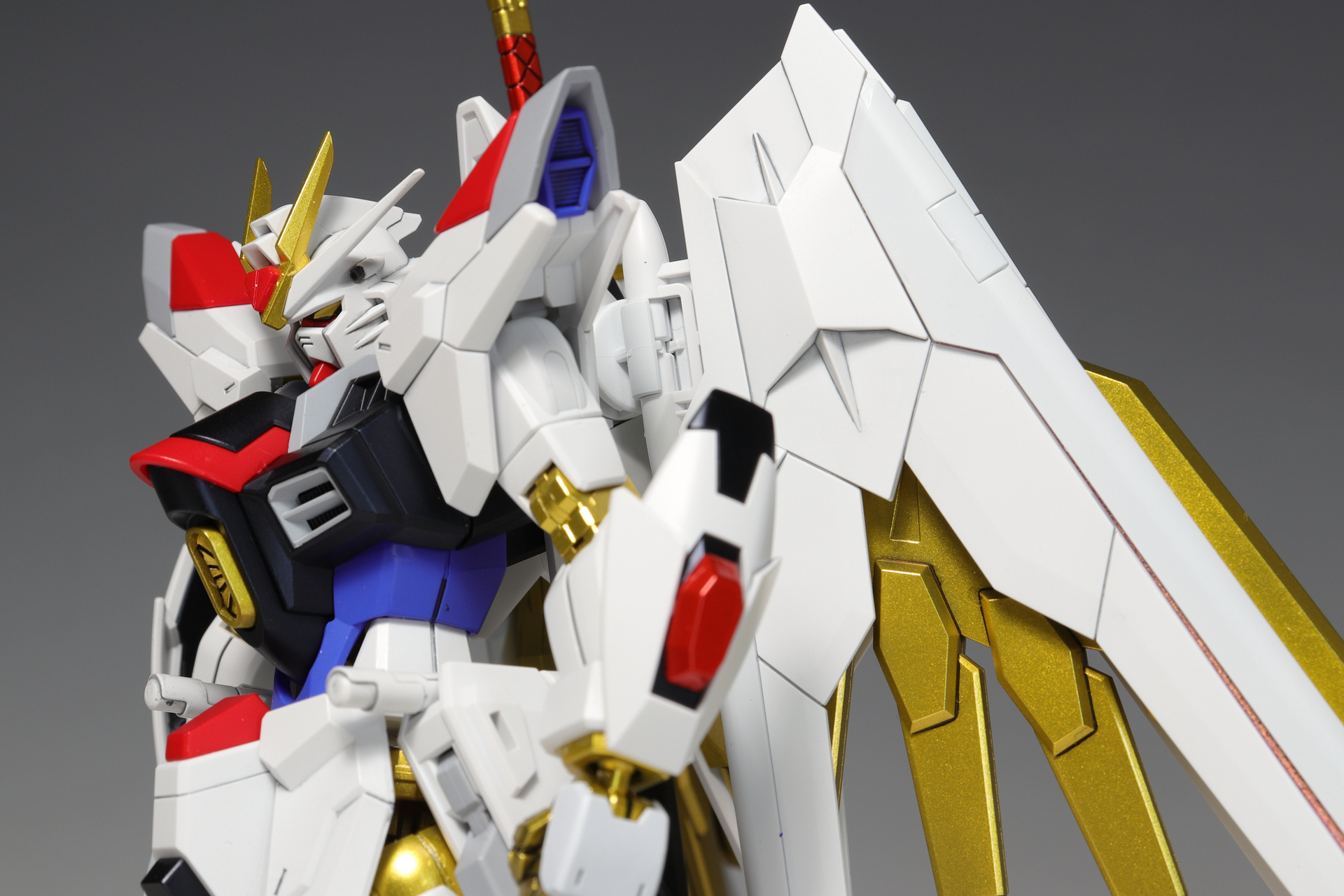 HG マイティーストライクフリーダムガンダム / ストライク HG マイティーストライクフリーダムガンダム / ストライク