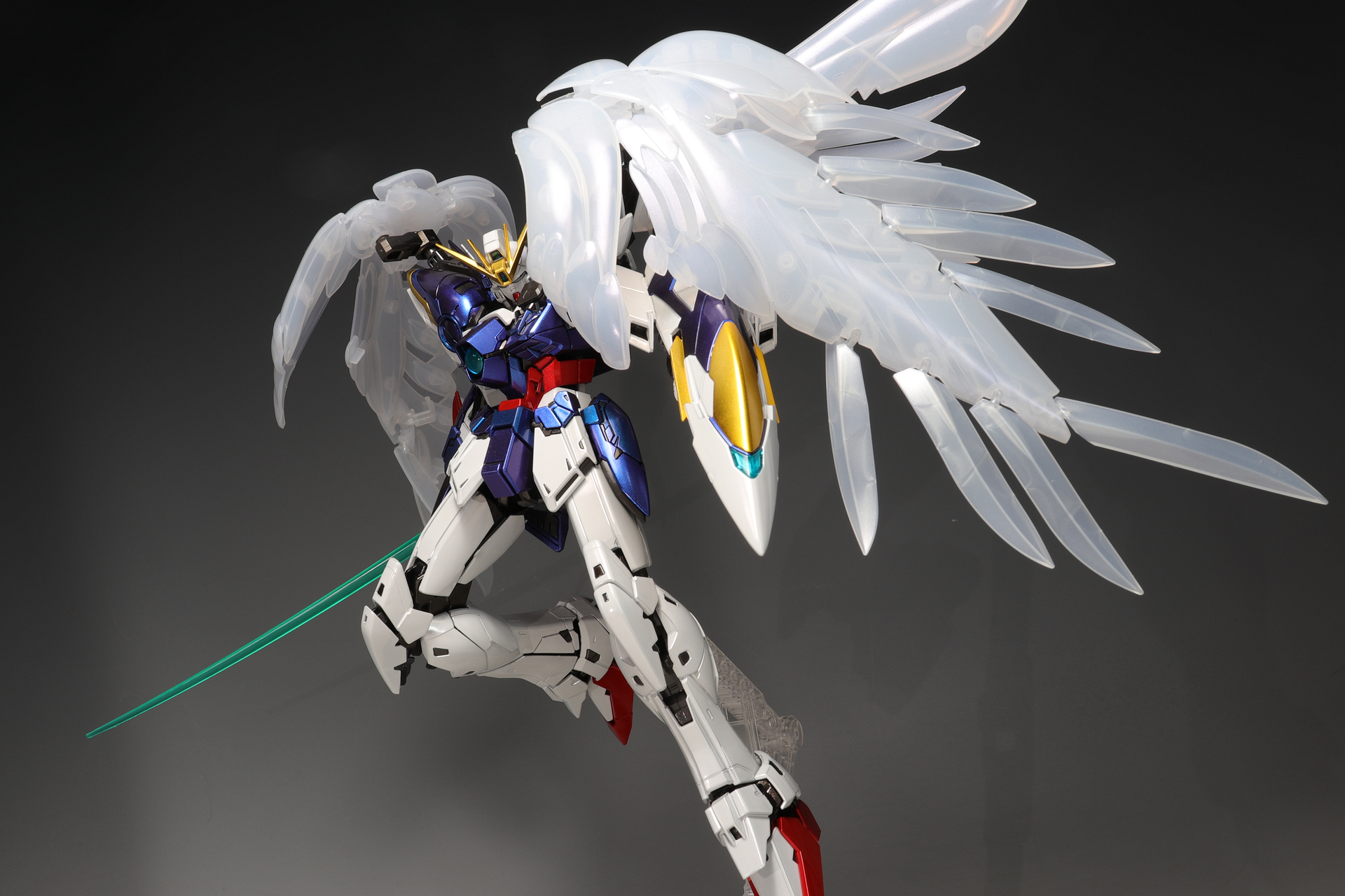 MG ウイングガンダムゼロ EW Ver.Ka チタニウムフィニッシュ（＋クリア