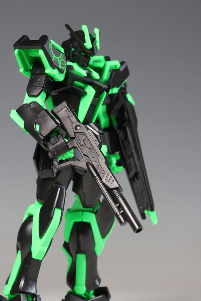 ガンプラ入りラウンドBOX EG ストライクガンダム ［リサーキュ