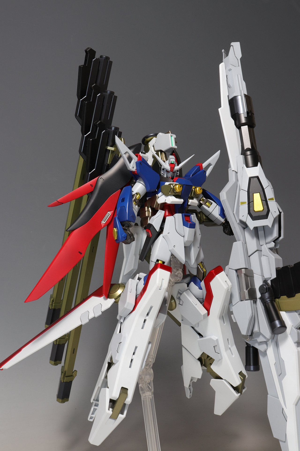 HG デスティニーガンダム SpecII + ゼウスシルエット 塗装/完成 HG デスティニーガンダム SpecII + ゼウスシルエット 塗装/完成
