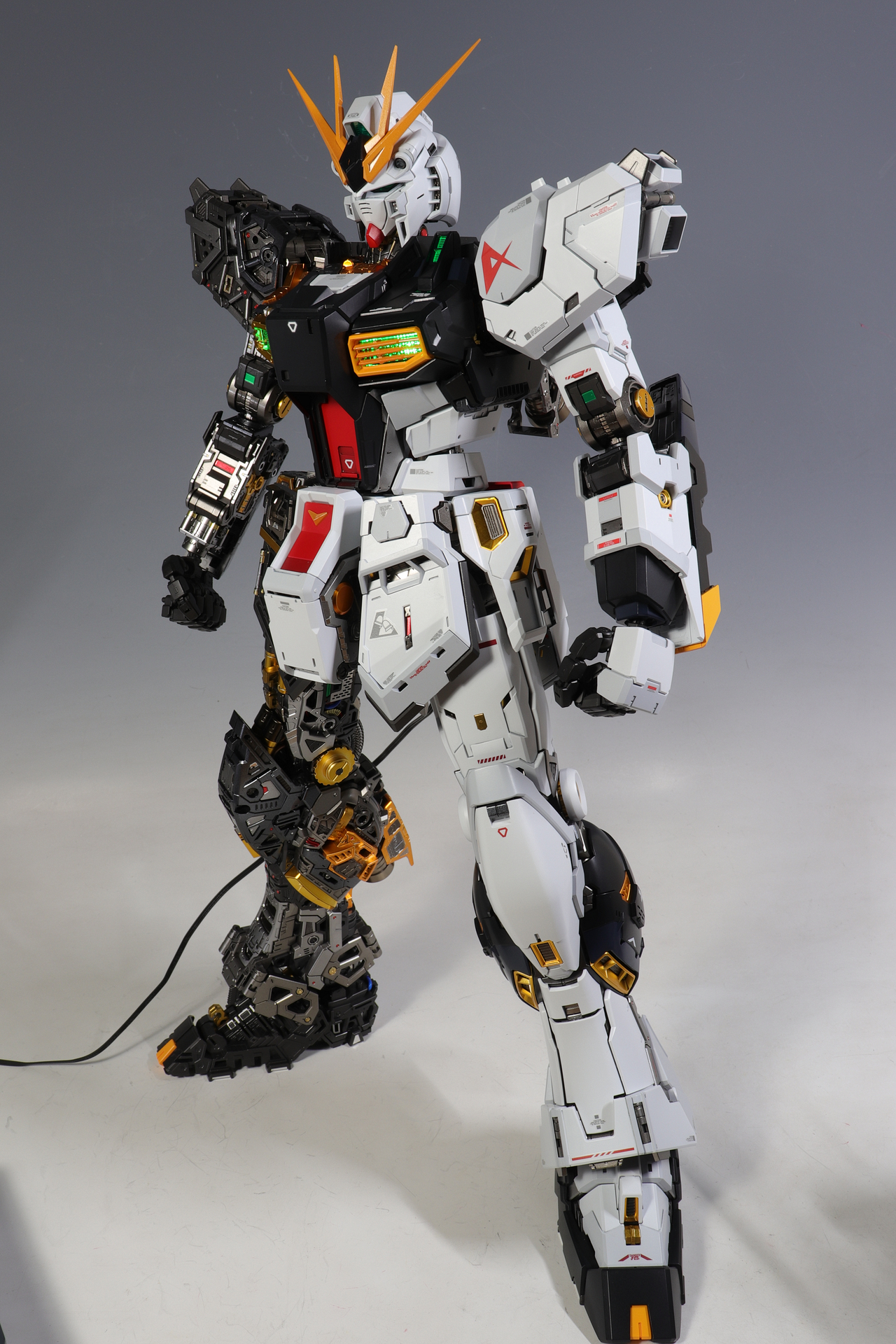 PGU νガンダム 本体（フィンファンネル以外）塗装/完成編 : デンデロの消失