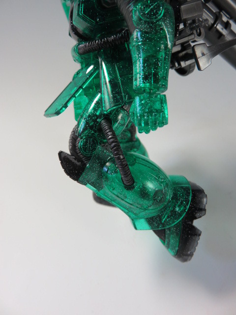 HG 量産型ザク(GUNDAM THUNDERBOLT Ver.) リミテッドクリアVer