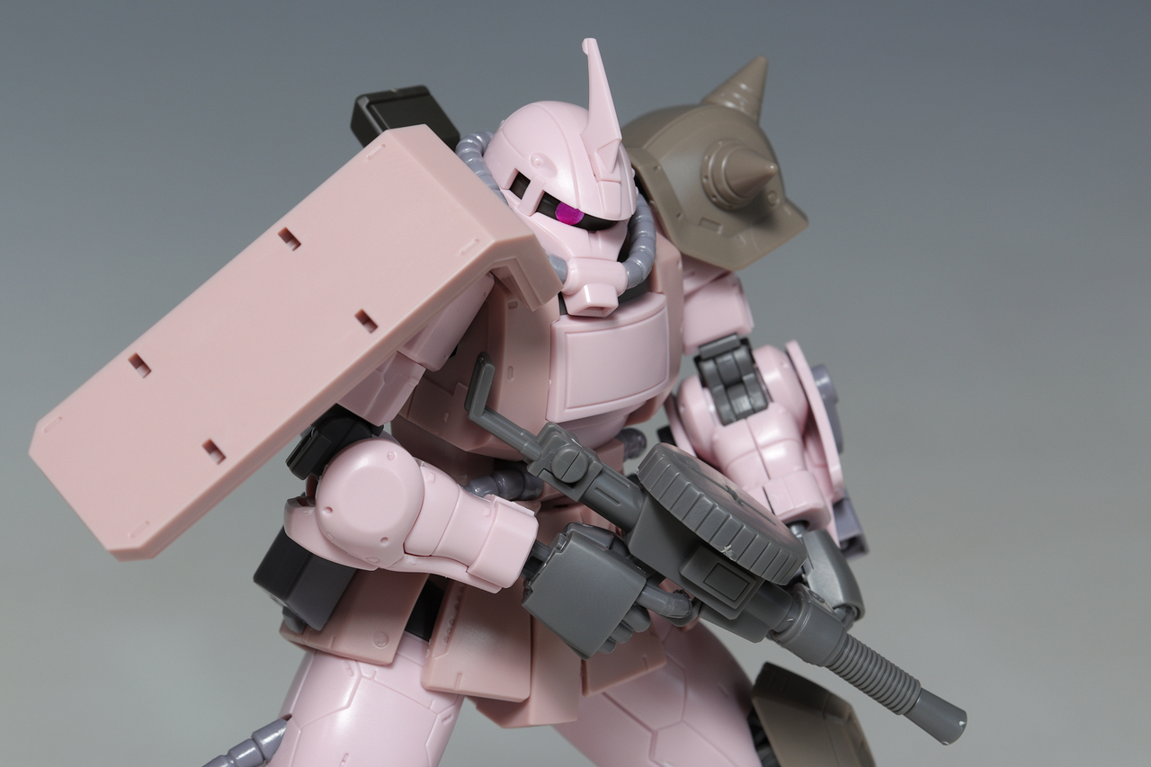 HG ザク・デザートタイプ ピンクパンサー隊機 : デンデロの消失