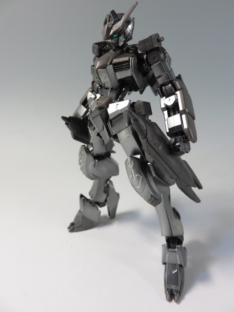 HGIBO ガンダムバルバトス第6形態 アイアンブラッドコーティングVer