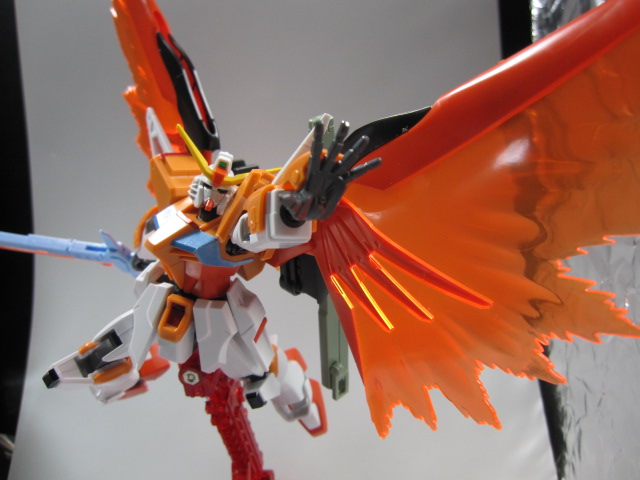 HG デスティニーガンダム （ﾊｲﾈ・ｳﾞｪｽﾃﾝﾌﾙｽ専用機） レビュー