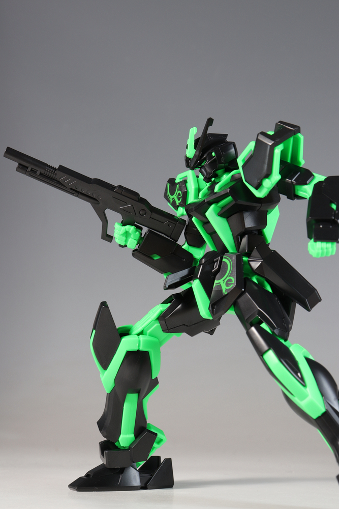 ガンプラ入りラウンドBOX EG ストライクガンダム ［リサーキュ