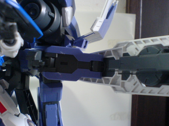 HG GNアームズ TYPE-E + ガンダムエクシア(ﾄﾗﾝｻﾞﾑﾓｰﾄﾞ) レビュー