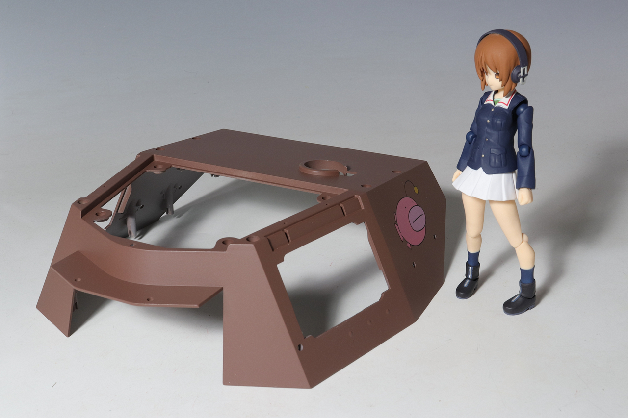 アシェット 週刊ガールズ＆パンツァー IV号戦車H型(D型改)を