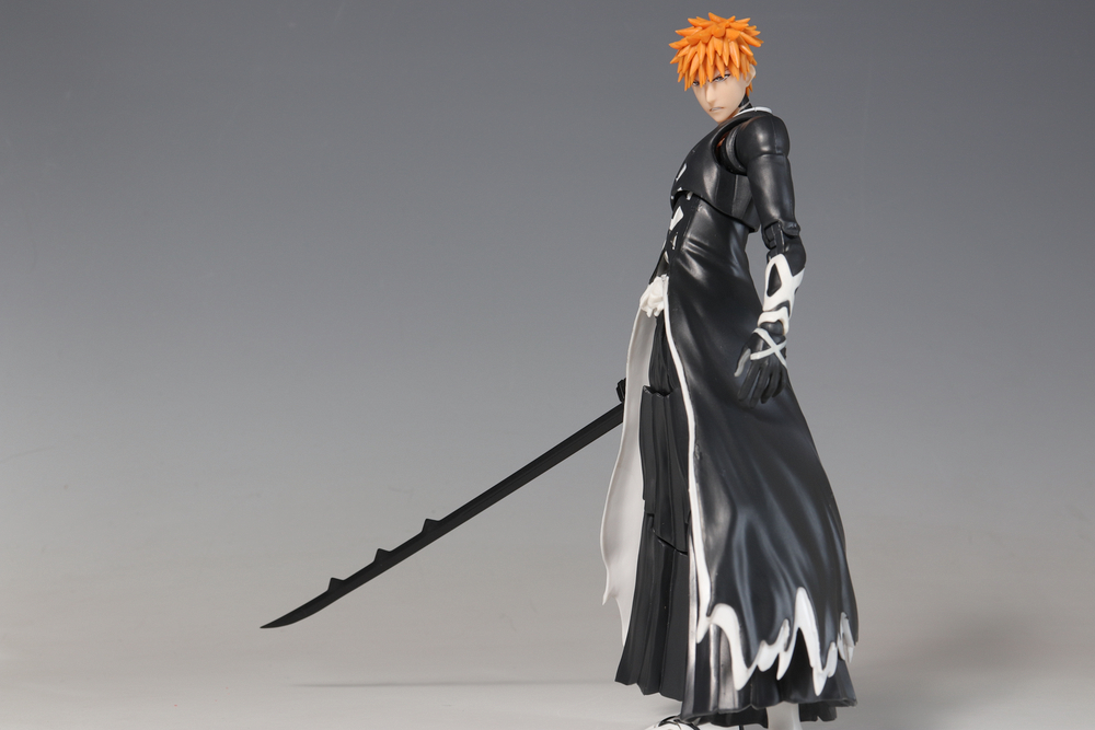 Amazon.co.jp: 死神 Bleach 黒崎一護 フィギュア 白一護 斬月