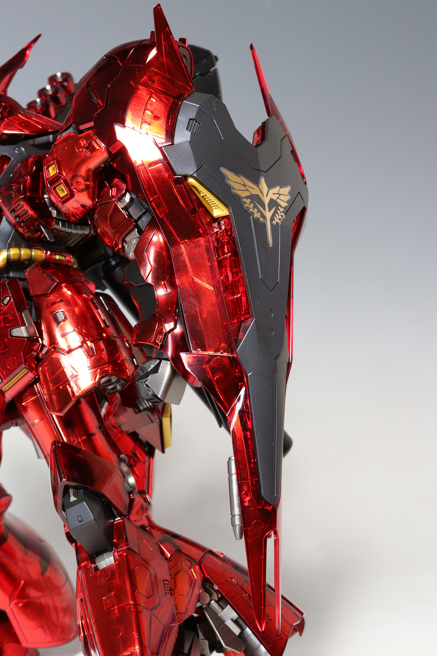 RG ガンダムベース限定 サザビー ［メカニカルコアメッキ］ 塗装/完成