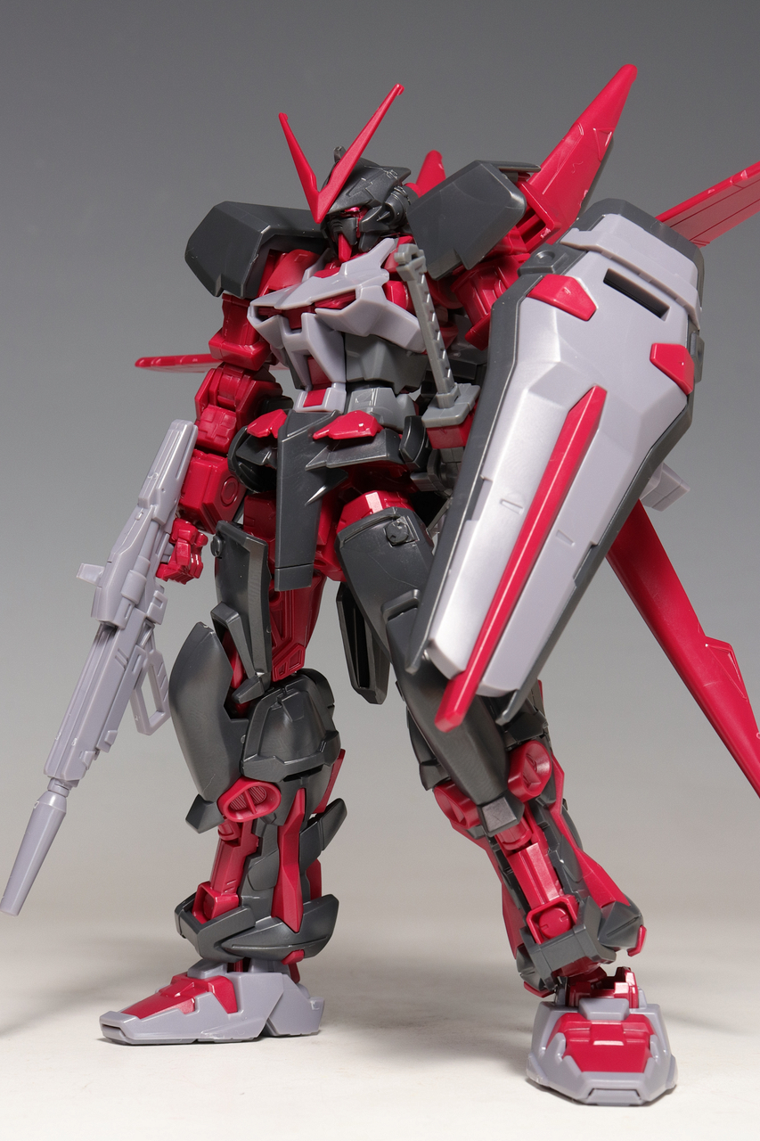 カスタマイズで最強ガンプラを創り出せ！『ガンダムブレイカー
