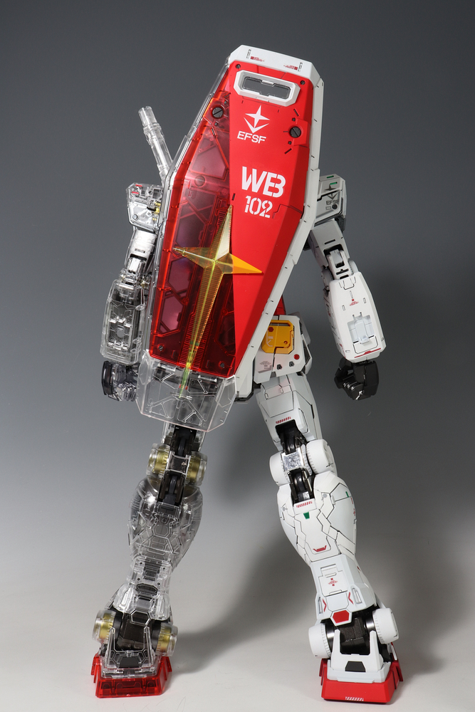 PG UNLEASHED RX-78-2ガンダム クリアカラーボディ 完成編 PG UNLEASHED RX-78-2ガンダム クリアカラーボディ 完成編