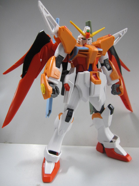 HG デスティニーガンダム （ﾊｲﾈ・ｳﾞｪｽﾃﾝﾌﾙｽ専用機） レビュー