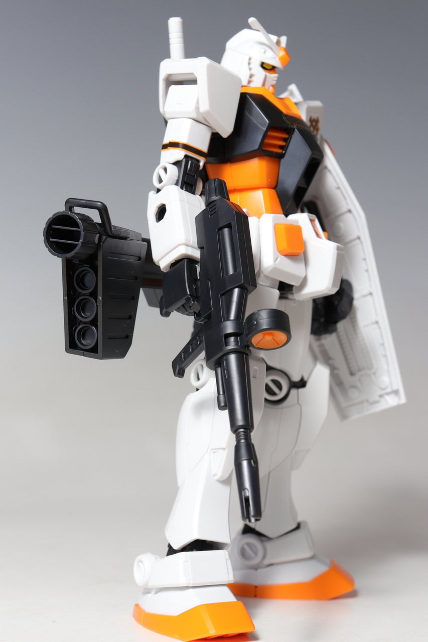 HG ガンプラ GIANTSモデル ホワイト・オレンジ ジャイアンツ