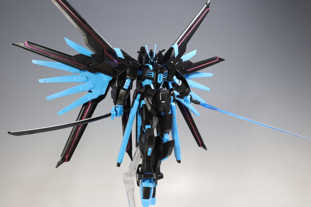 HG マイティーストライクフリーダムガンダム ［リサーキュレーション