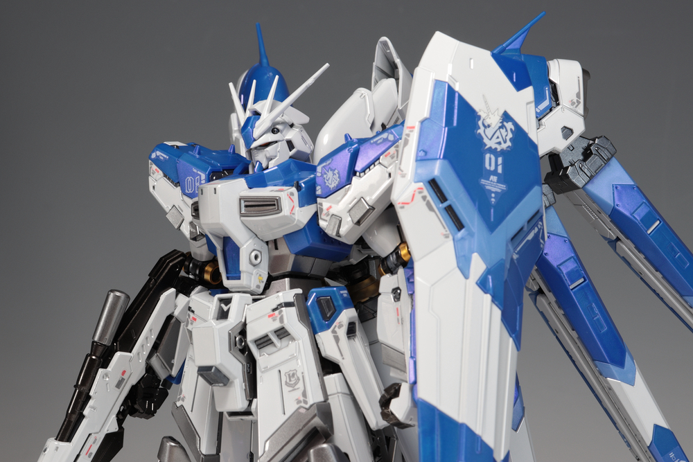 RG1/144 Hi-νガンダム チタニウムフィニッシュ　素組み完成