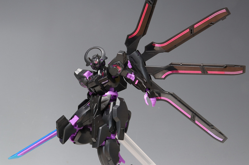HG ガンダム シュバルゼッテ リサーキュレーションカラー ネオン