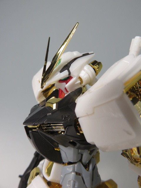 MG ガンダムアストレイ ゴールドフレーム ［スペシャル