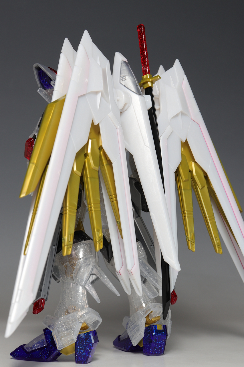 HG マイティーストライクフリーダムガンダム [リミテッドクリア HG マイティーストライクフリーダムガンダム [リミテッドクリア