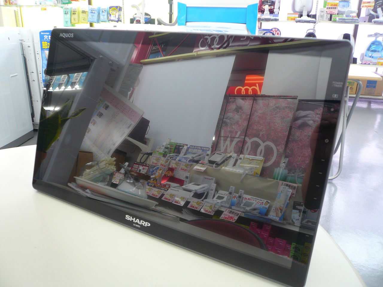 シャープ 「LC－20FE1」を開梱してみました : ファミック