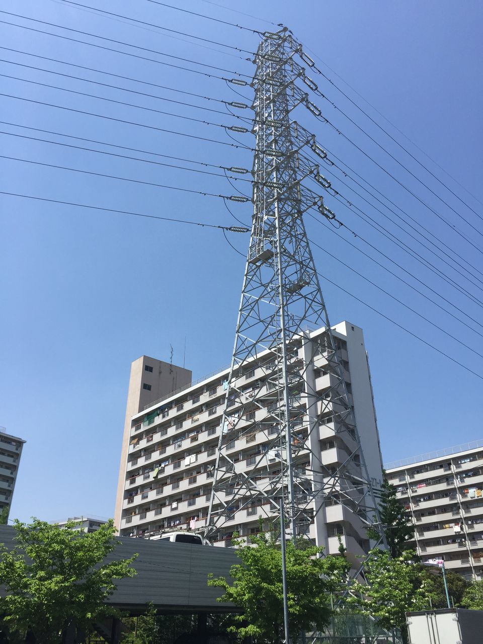 Dennis 50 : 2015/05/02（土） 晴れ 【高島平団地暮らし】WiFiの調子が 