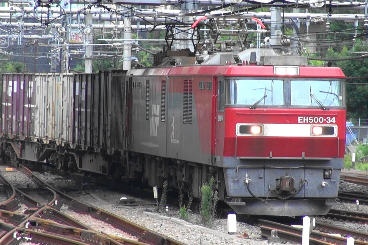 Jr大崎駅を通る貨物列車 レール Kq倶楽部