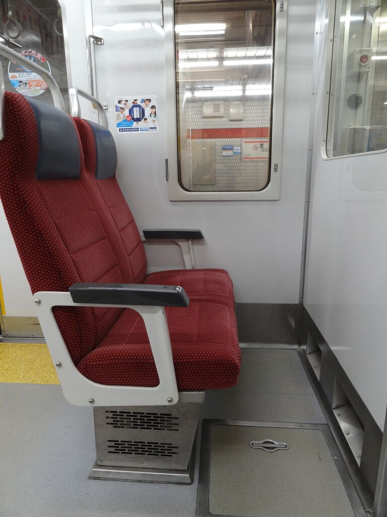 京急600形の展望席 レール Kq倶楽部