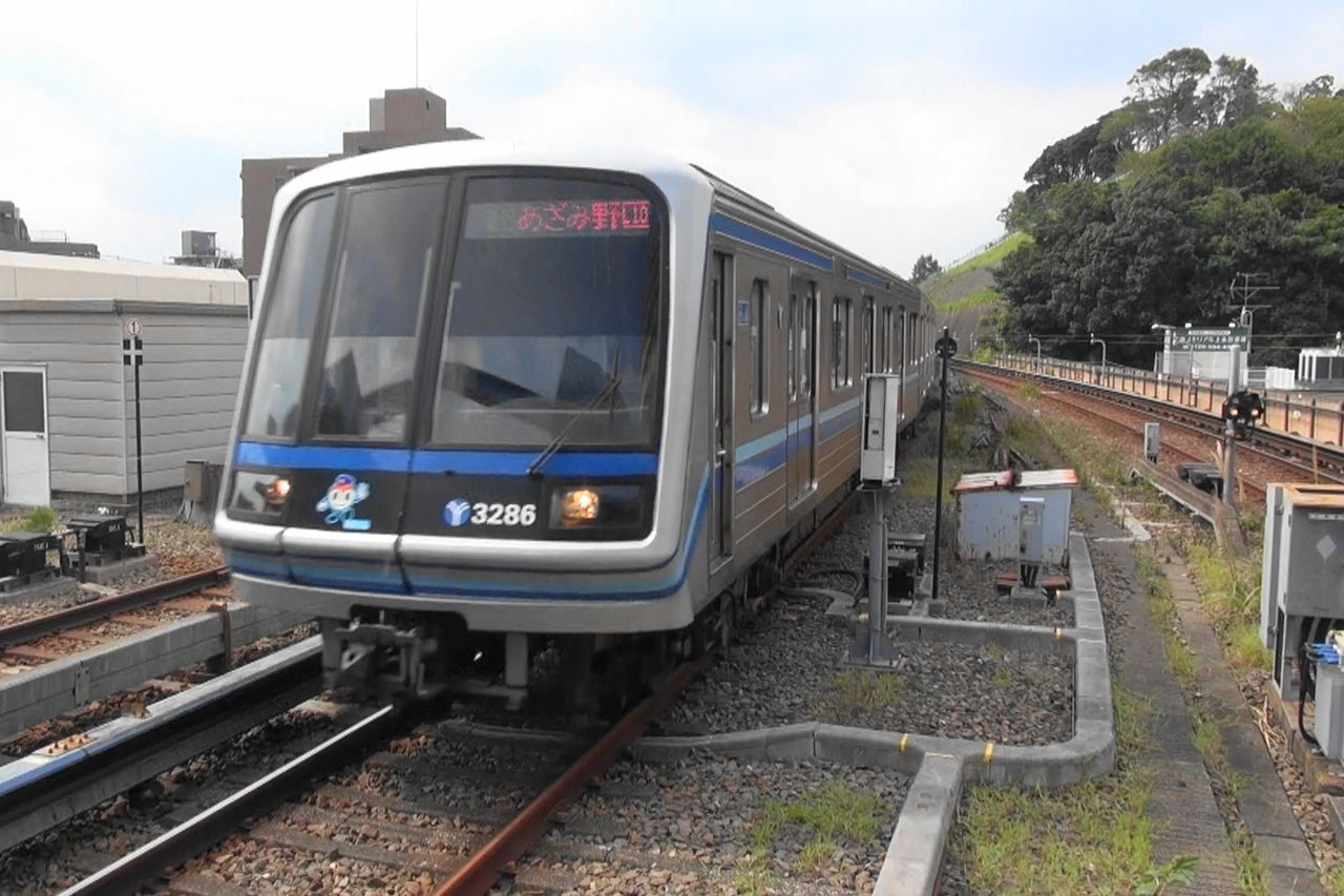 横浜市営ブルーライン3000A形（あの電車の車内を見よう） : レール＆KQ