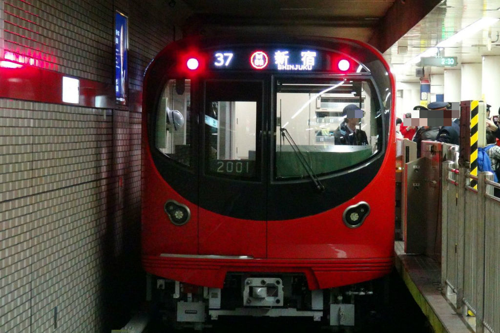 東京メトロ丸ノ内線新型車両2000系営業運転開始 レール Kq倶楽部
