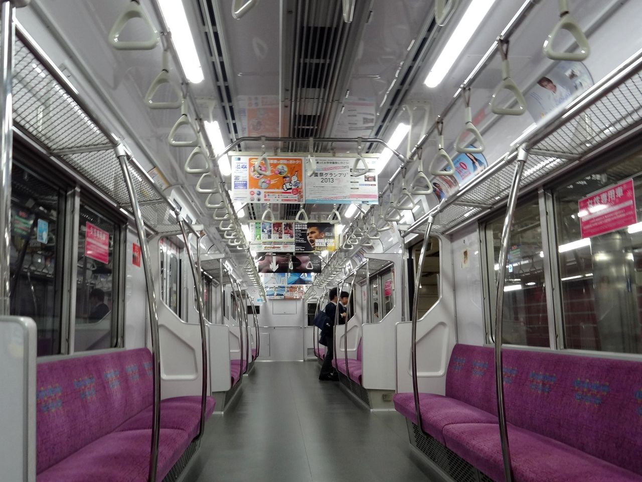 東京メトロ8000系LED照明改造車 : レール＆KQ倶楽部