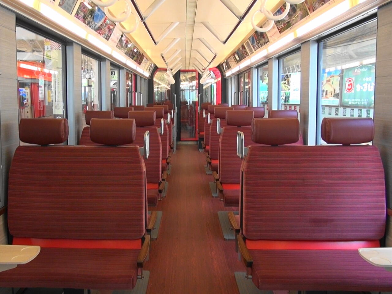 箱根登山鉄道3100形（あの電車の車内を見よう） : レール＆KQ倶楽部